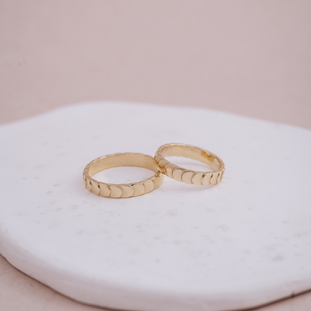 Obrączki z żółtego złota  Eterna 3D- 4mm