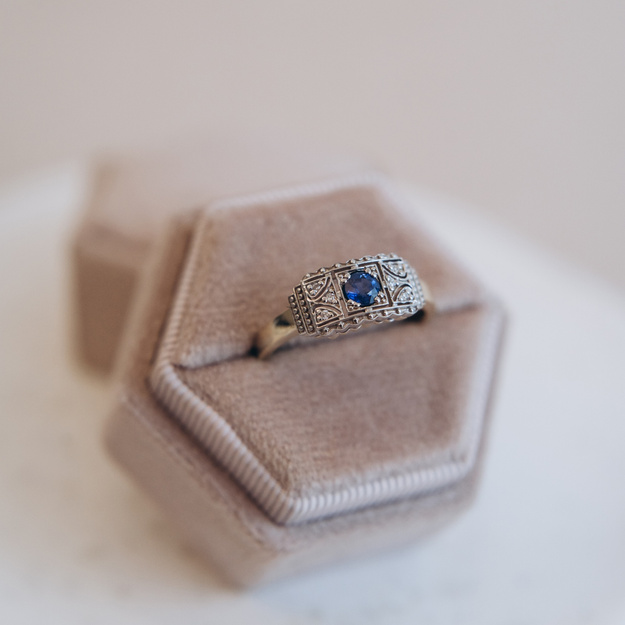 Pierścionek Złoty 585 z Szafirem i Brylantami – Vintage 