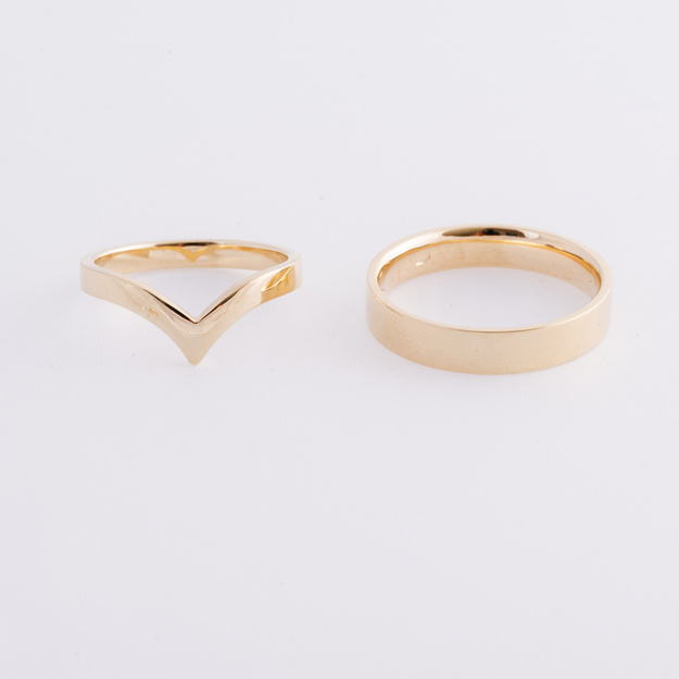 Obrączki ślubne V-Shape + Klasyk - 2,5 mm i 4 mm