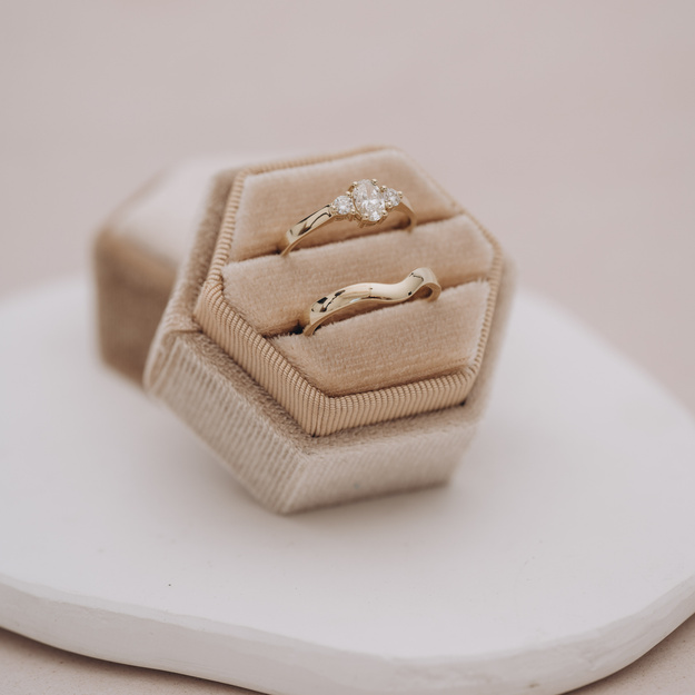  Pierścionek z diamentami 0,51 ct - 585 - Golden Grace Oval