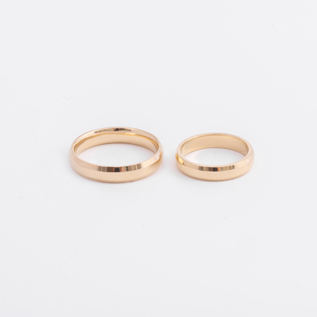 Obrączki ślubne Mocno Fazowane - 4 mm i 4mm