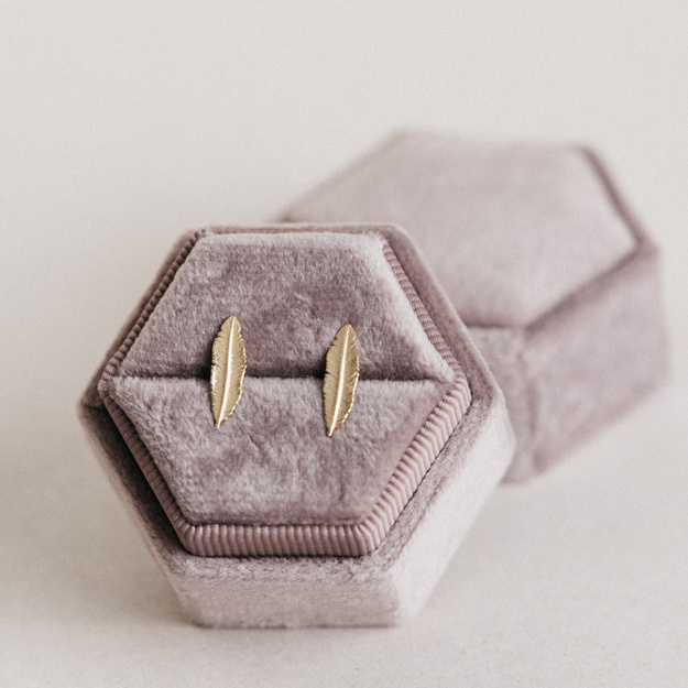 Kolczyki złote pióra, sztyfty próba 585 - sztyfty