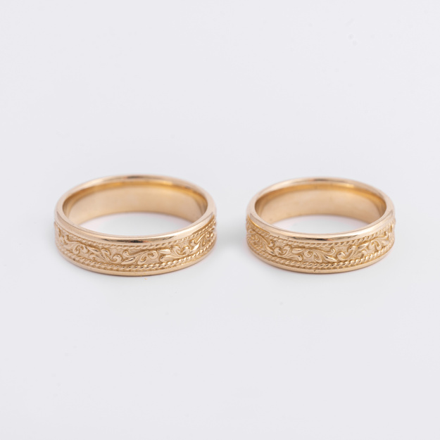 Obrączki z żółtego złota z ornamentem roślinnym - 6mm