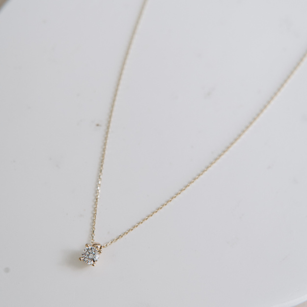 Naszyjnik złoty z cyrkonią - 4 łapki 585