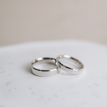 Obrączki Ślubne fazowane z białego złota 4mm i 5mm