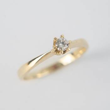 Pierścionek z brylantem 0.21 ct