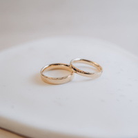 Obrączki Ślubne z diamentowanym brzegiem, para 4 mm