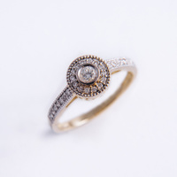 Pierścionek z brylantami z żółtego złota 0.29ct