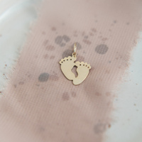 Zawieszka złote stópki - pełne