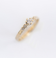 Pierścionek z brylantami "Księżniczka" 0.17 ct 