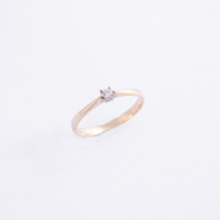 Pierścionek z brylantem 0.10 ct  