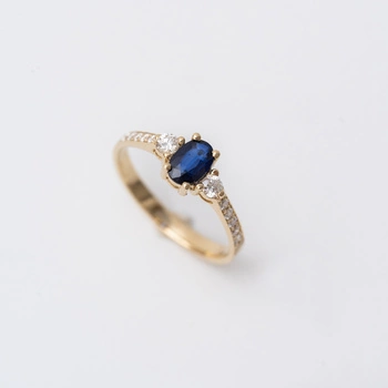  Pierścionek z szafirem i brylantami  0.30 ct 