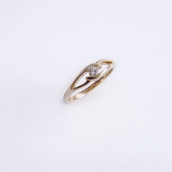 Pierścionek z Brylantem 0.12ct - niehaczący